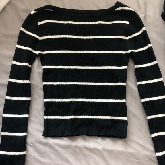 Cropped sweater - Picture 1 of 1